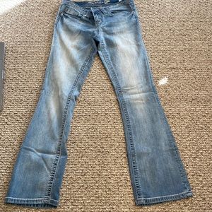 7Seven Bootcut Jean with decorative rear pockets- Size 4